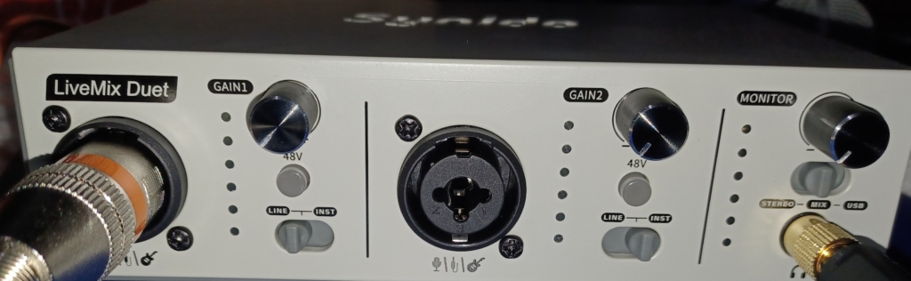 Close up of the LiveMix Duet