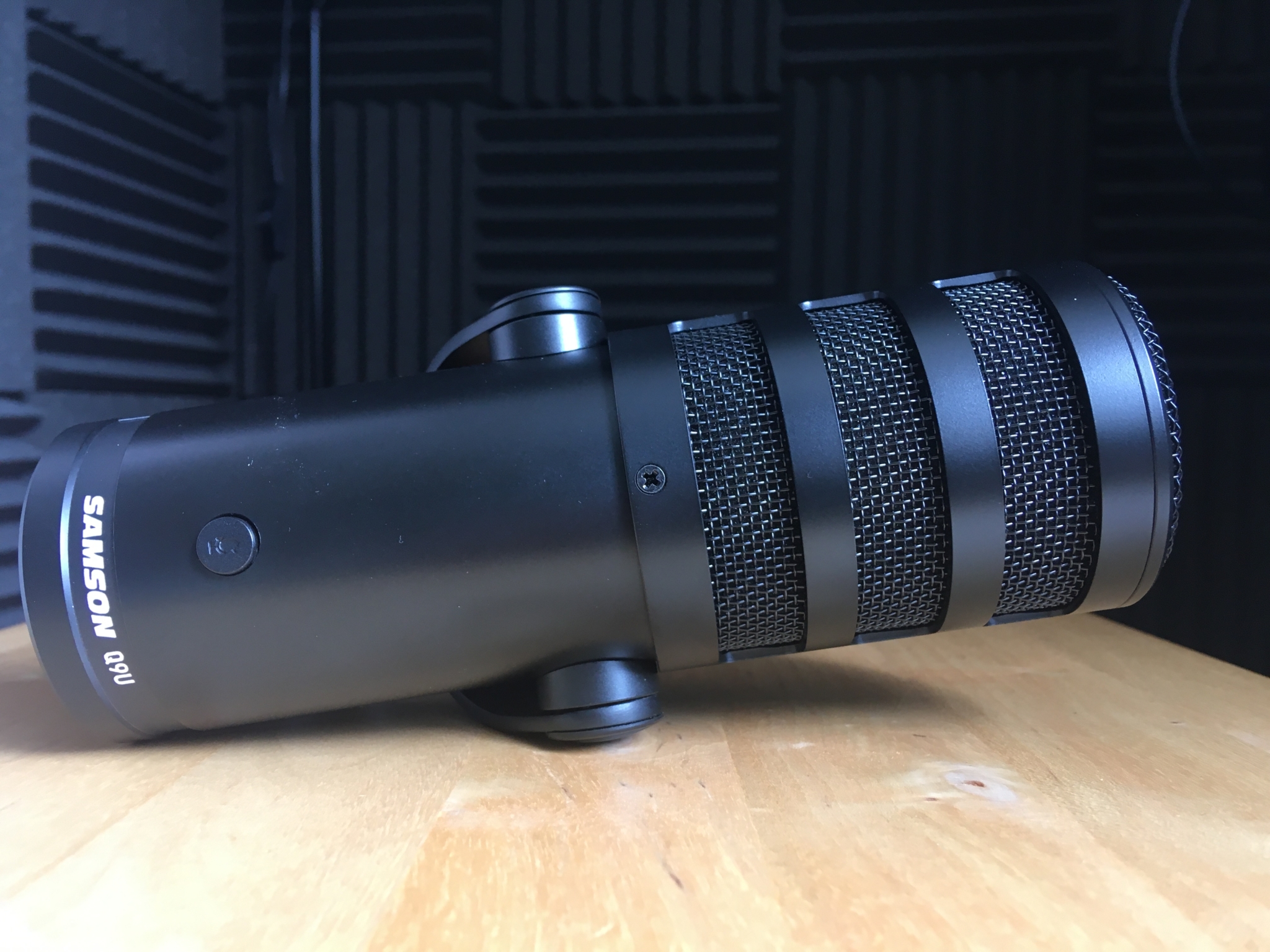 Thumbnail for item called: 'Samson Q9U USB & XLR Mic'